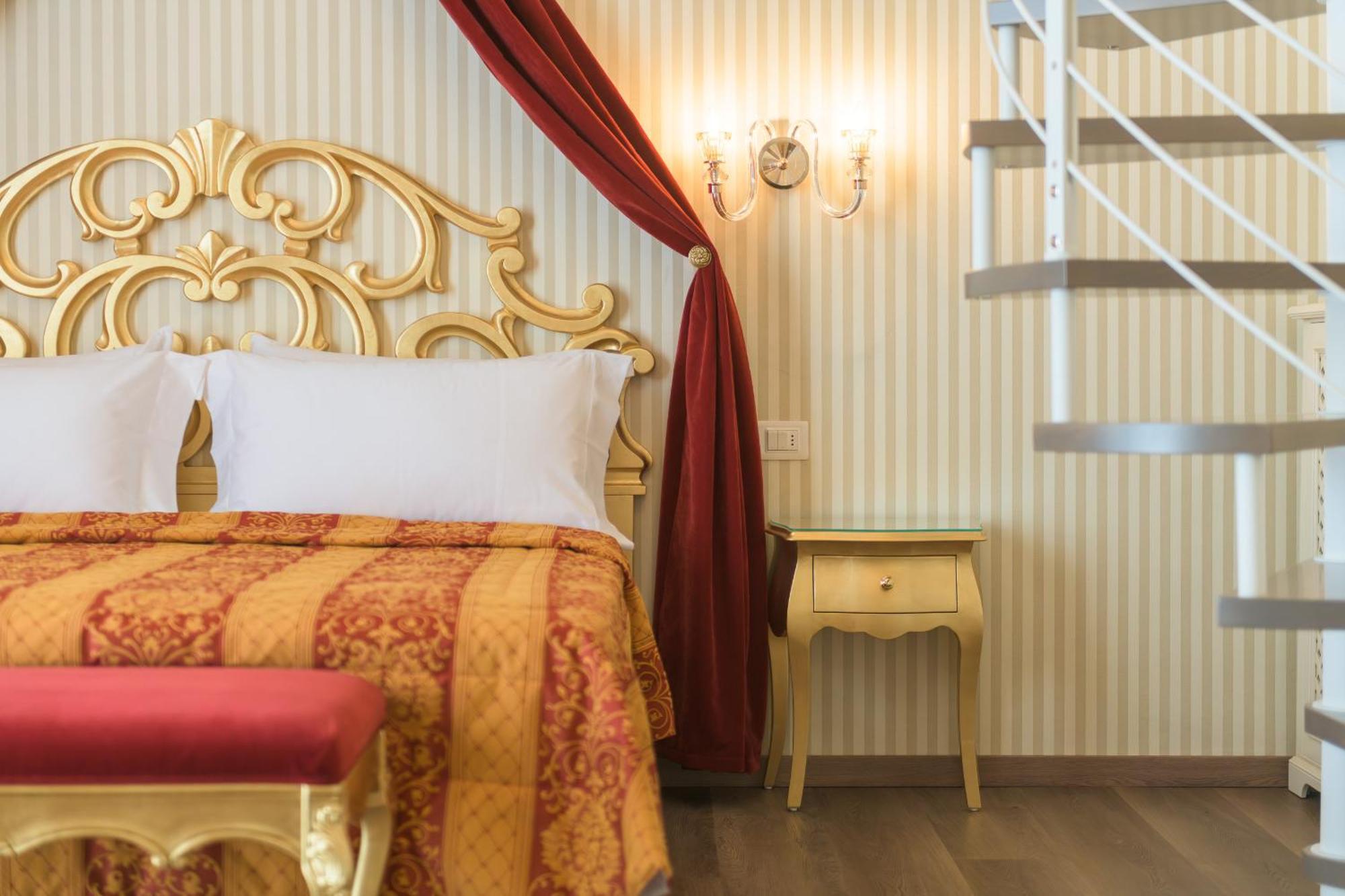 Regina Del Garda Suite توسكولانو ماديرنو المظهر الخارجي الصورة