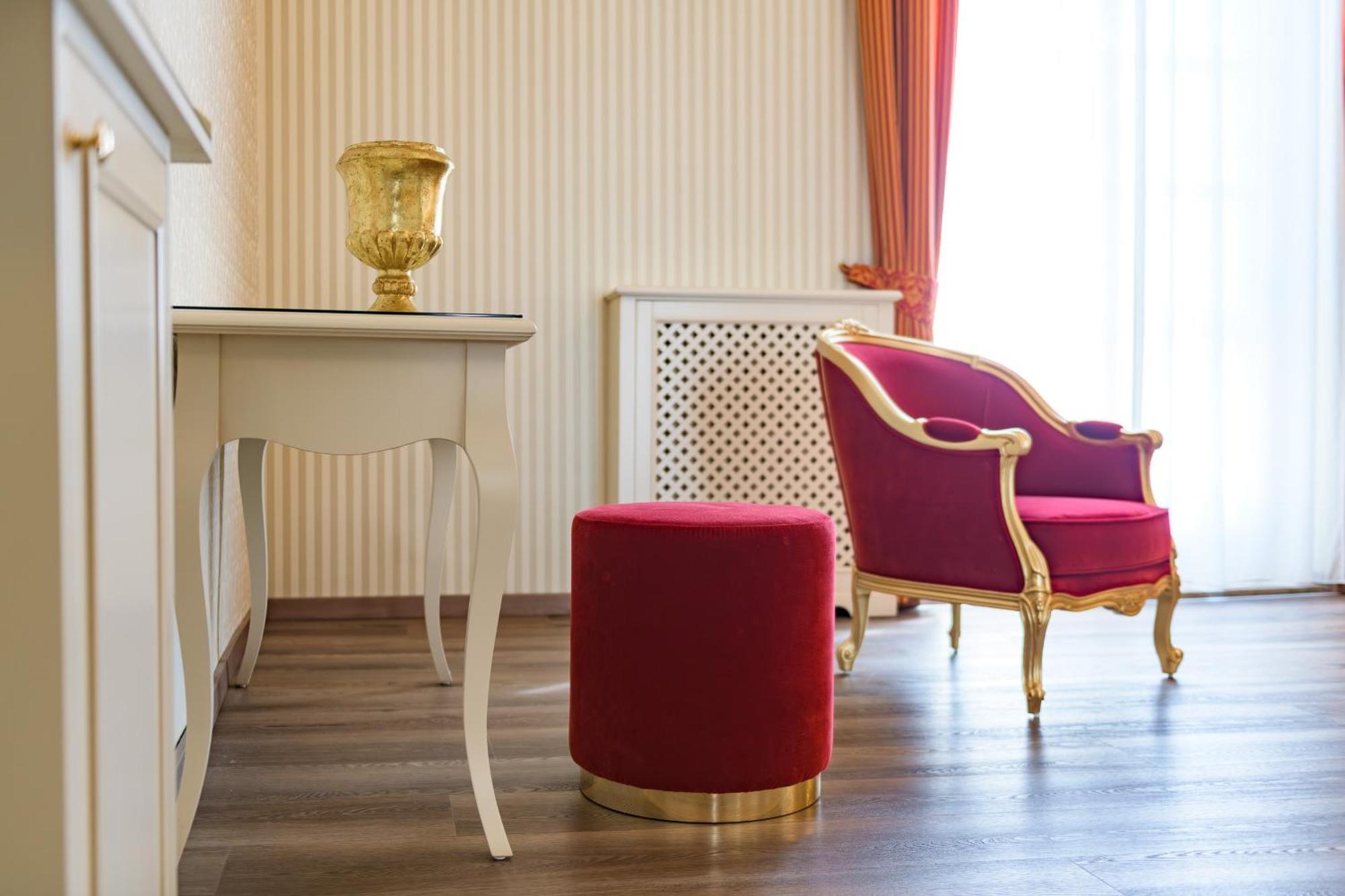 Regina Del Garda Suite توسكولانو ماديرنو المظهر الخارجي الصورة