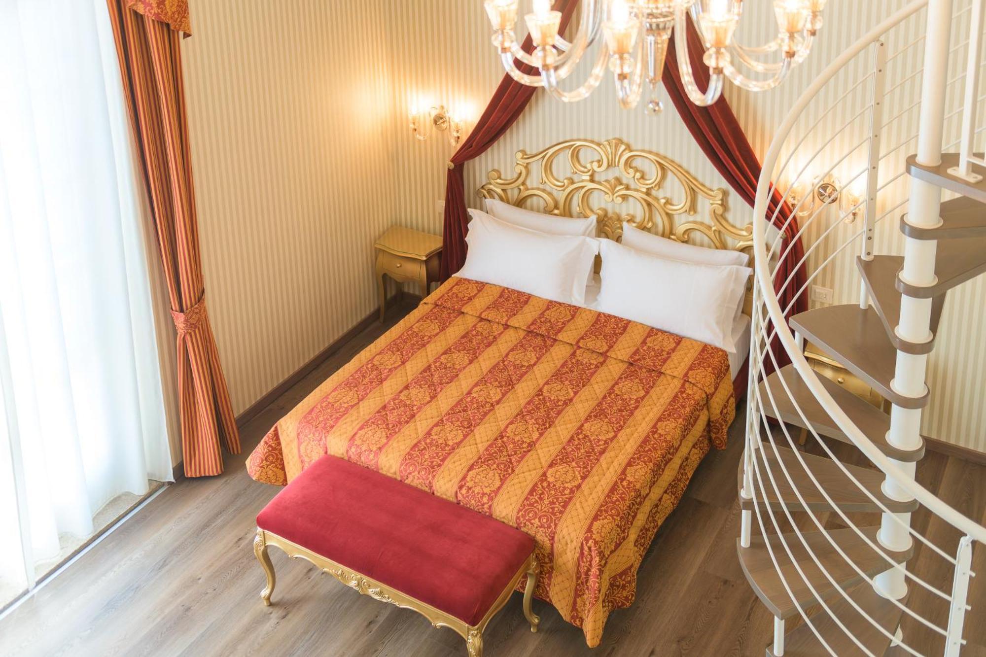 Regina Del Garda Suite توسكولانو ماديرنو المظهر الخارجي الصورة