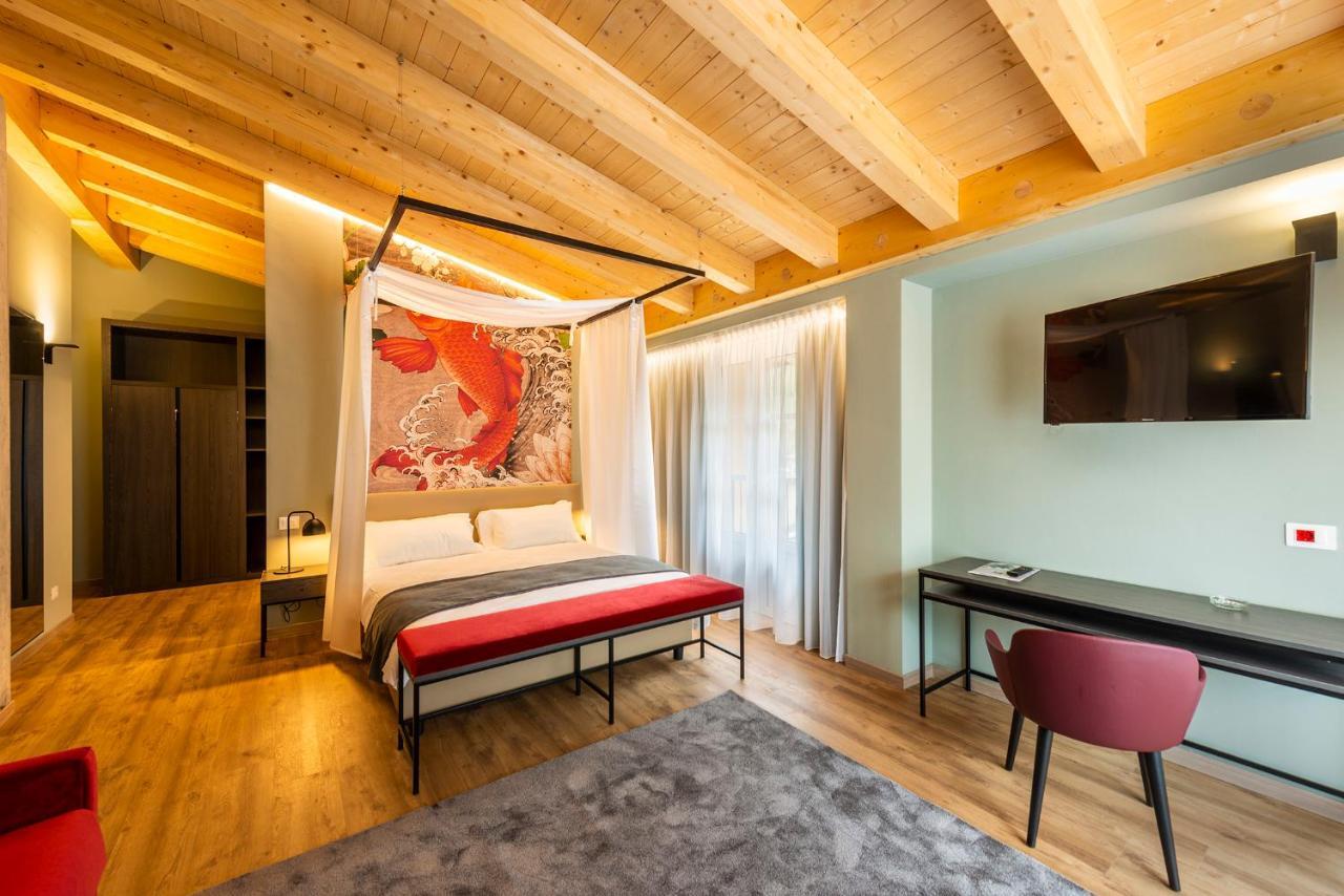 Regina Del Garda Suite توسكولانو ماديرنو المظهر الخارجي الصورة